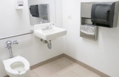 https://serviozono.com/wp-content/uploads/2024/05/Tratamientos-con-ozono-para-aseos-Sanitarios.webp